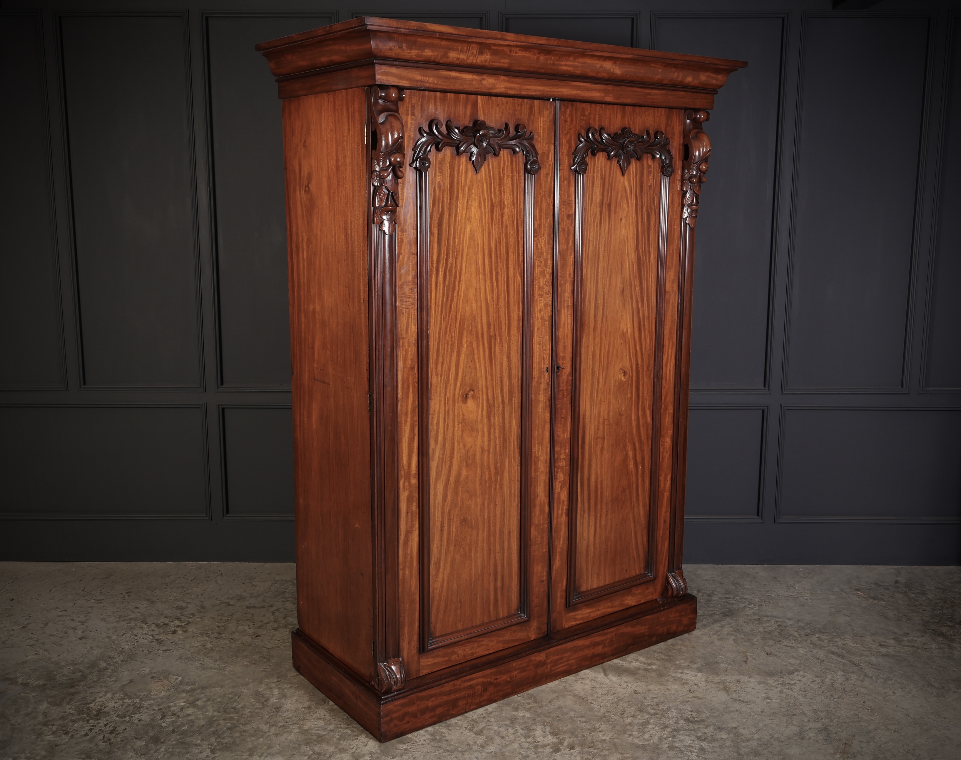 Victorian Mahogany Double Wardrobe antique wardrobes Antique Furniture 3